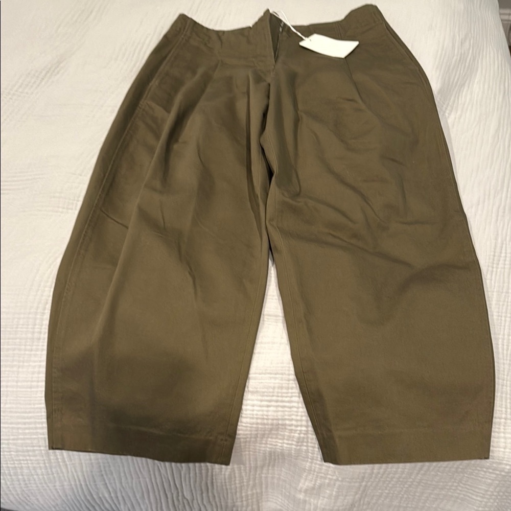 COS Green Trousers Relaxed Fit Pleated Design